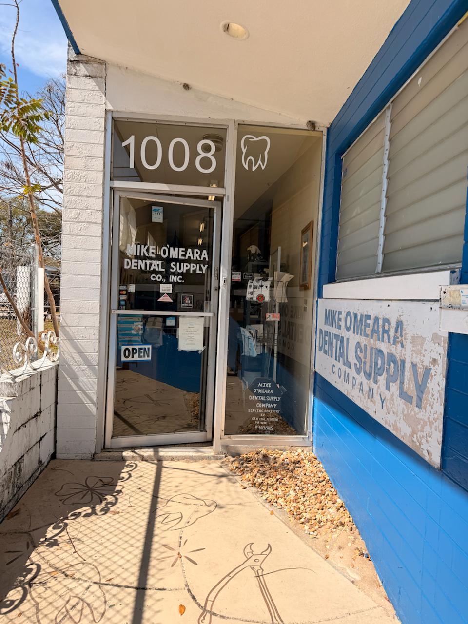 O'Meara Dental Supply storefront entrance at 1008 N Mills